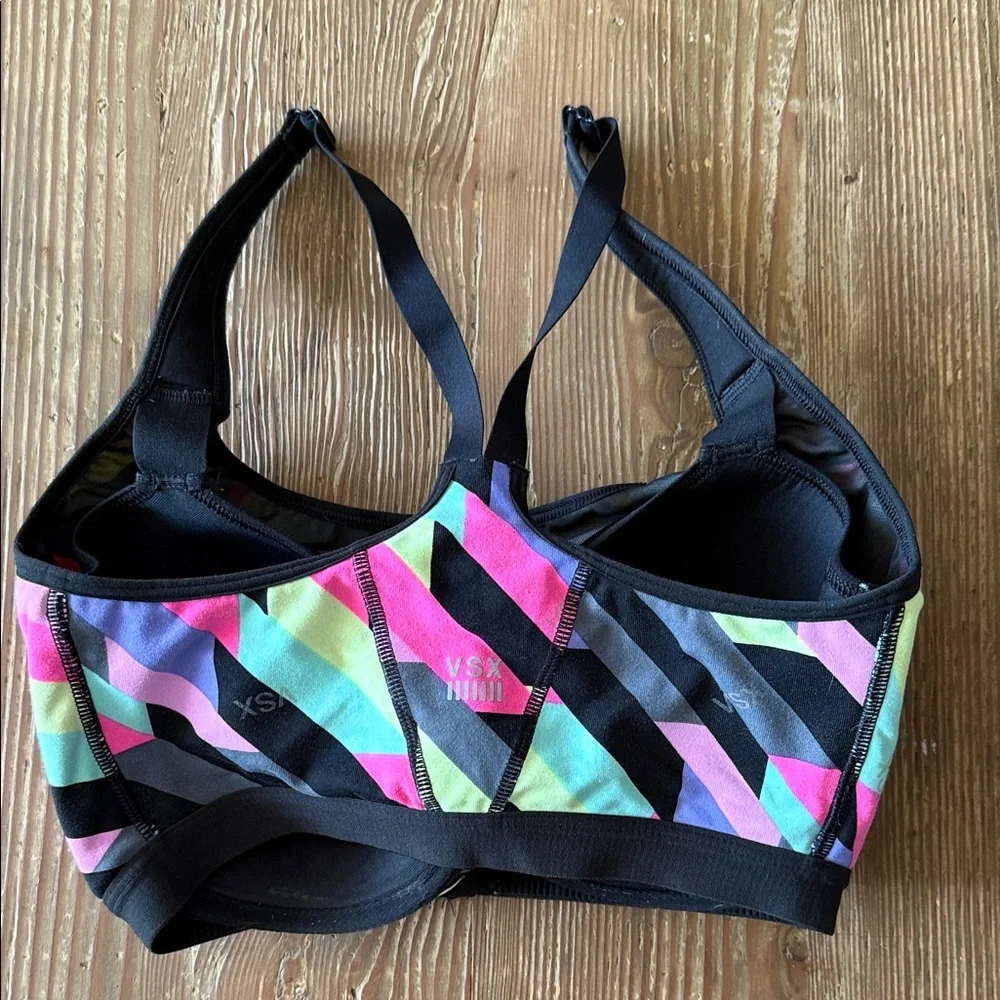 VSX Victoria Secret Multicolor knockout front close Geometric Sports Bra